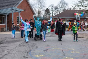 Bild 432 - Latuff 2016 Umzug